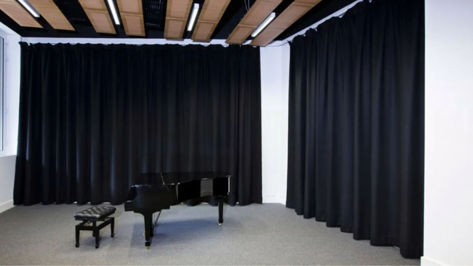 The Potential of Acoustic Curtains